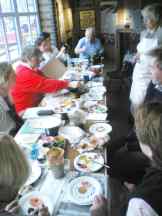 Roses and Castle - a group learning the tradition